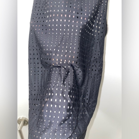 Athleta razorback high neck black workout tank - xs - Picture 4 of 8